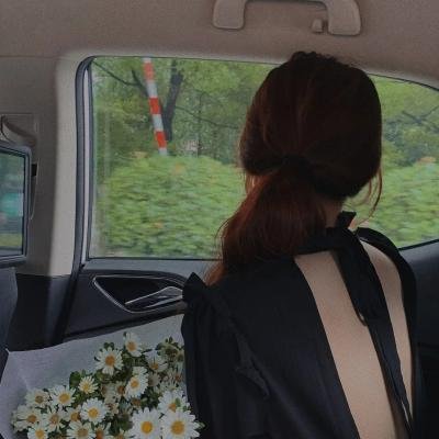 独家爆料：某天后之女直播带货翻车，家长出面回应，深夜